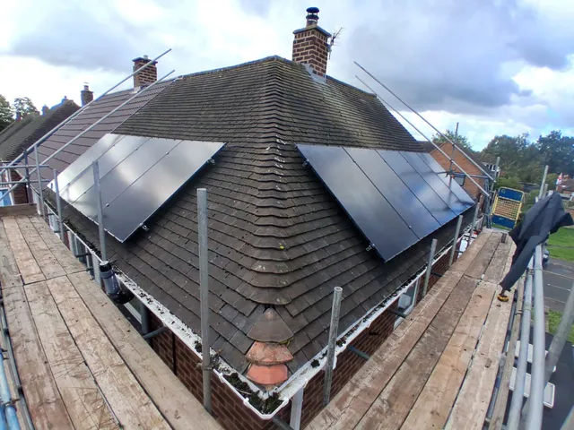 4.19 kWp solar and Fox battery on Colesbourne Road, Olton, Solihull (B92)